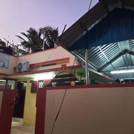 Raghavi Tourist Home Канякумари Екстериор снимка