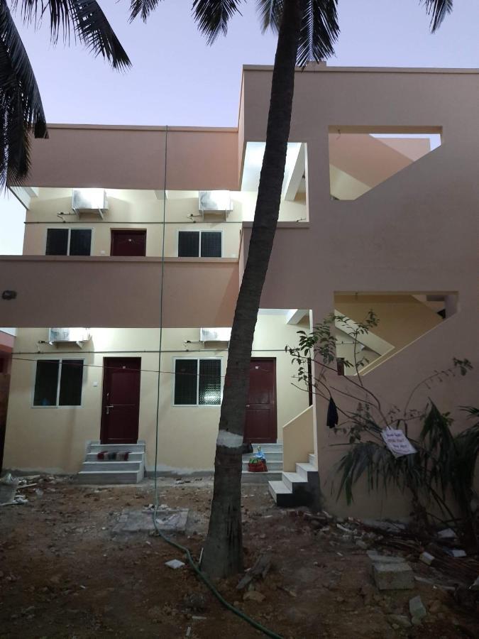 Raghavi Tourist Home Канякумари Екстериор снимка