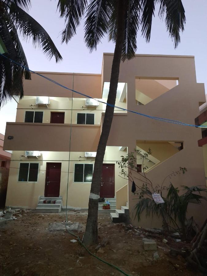 Raghavi Tourist Home Канякумари Екстериор снимка
